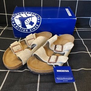 NEW Birkenstock Arizona Sandal in Taupe Suede
